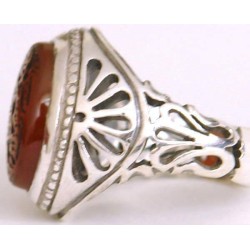 Iran Islam Shia Prophet Hadeeth Imam 'Ali stands with Truth" Engraved on Natural Agate Sterling Silver 925 Ring