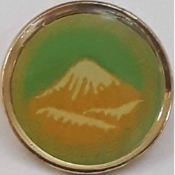 Iran Military Elite Special Forces Mountain Warfare Qualification Badge Pin Type XII