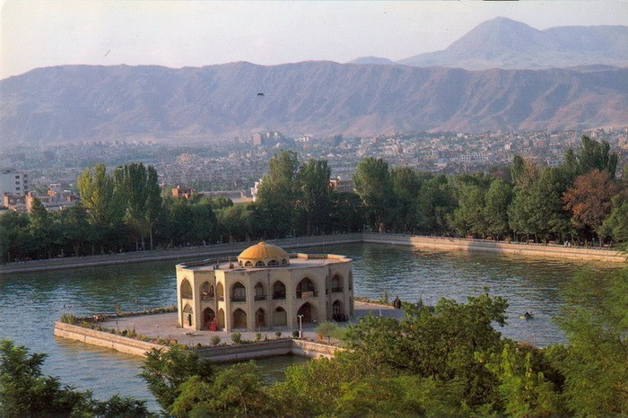 Iran Il Goli Park & Pavilion, Tabriz, Viewcard Postcard